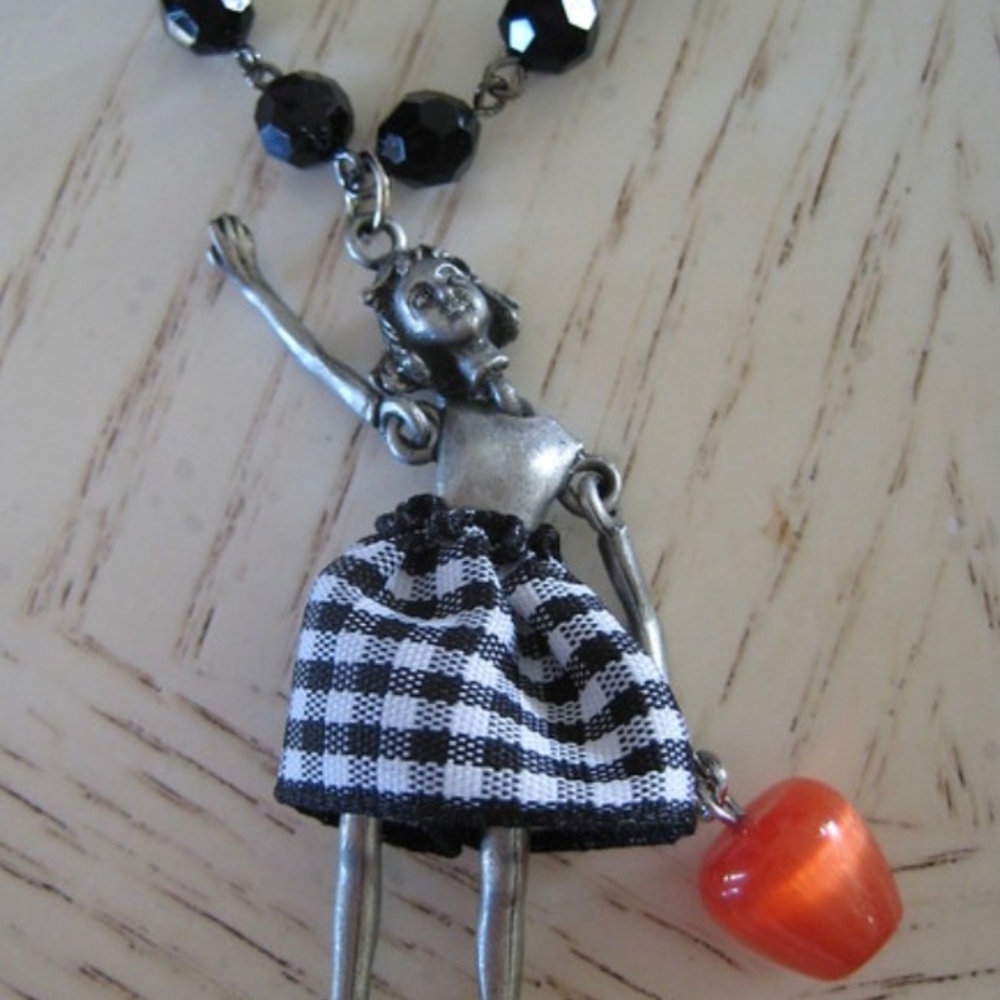 Fancy Lady Necklace